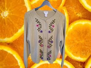 Crystal Kobe Tan Button Up‎ Sweater with Embroidered Flowers Size Small